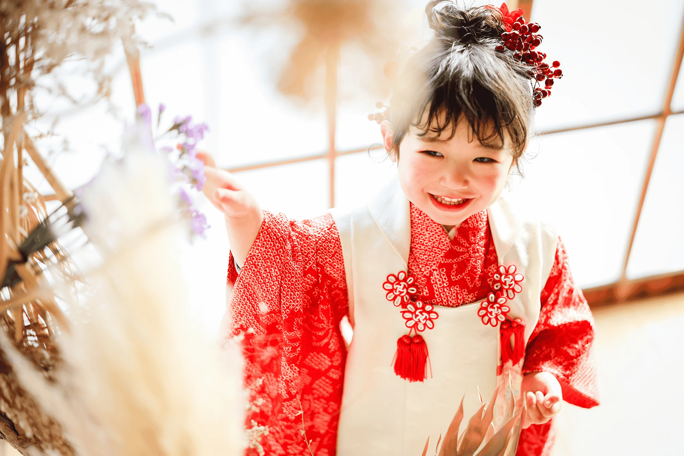 赤い被布の3歳女の子|ひとしずく特別限定衣装