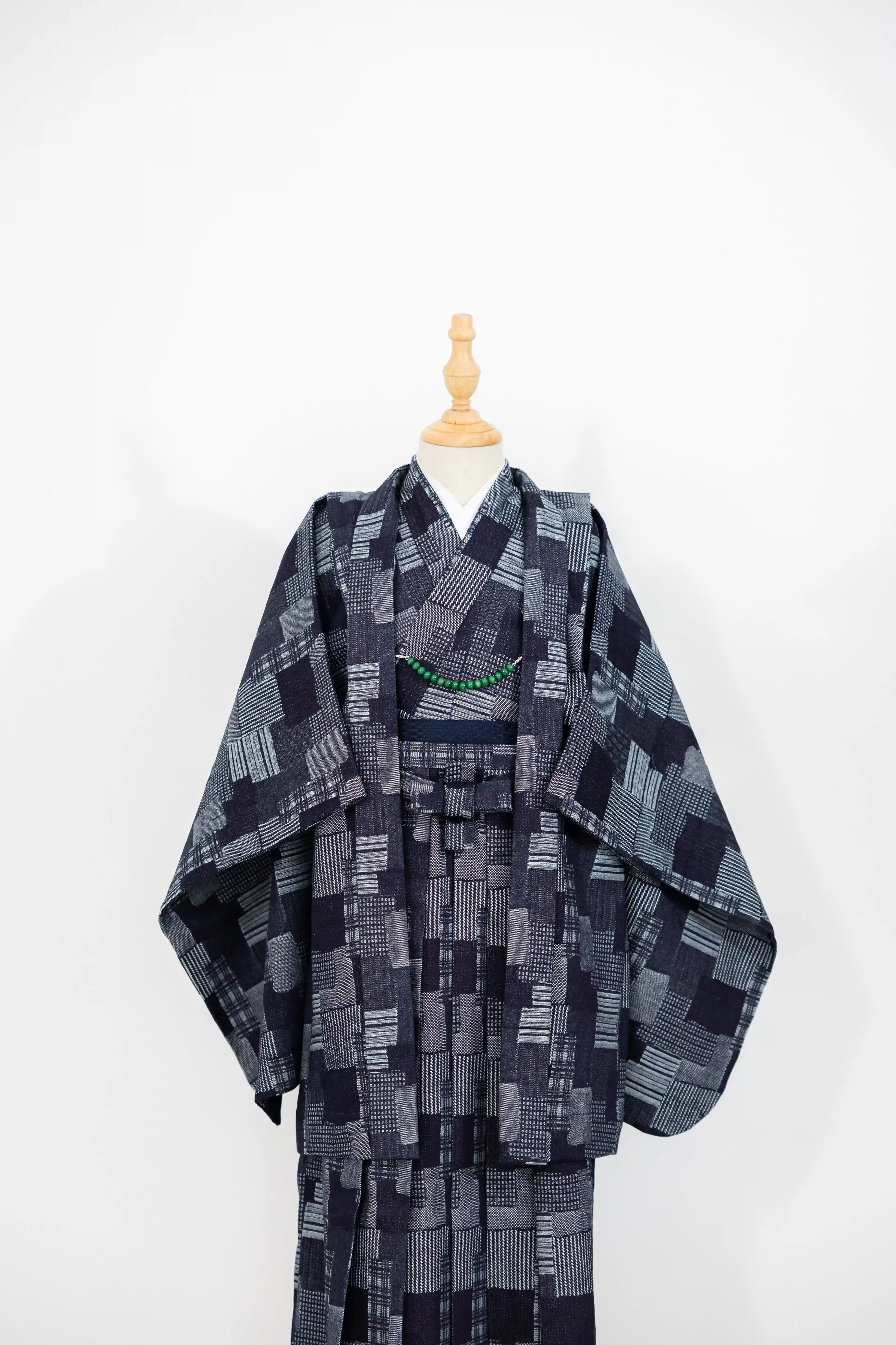 赤と白の被布｜ひとしずく特別限定衣装コレクション